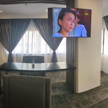 Folkmeldrum Hotel Johor Bahru Exterior photo