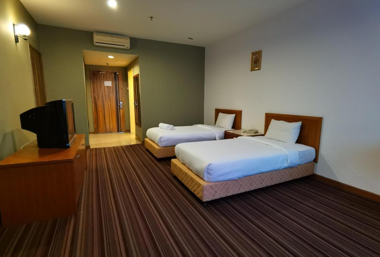 Folkmeldrum Hotel Johor Bahru Exterior photo