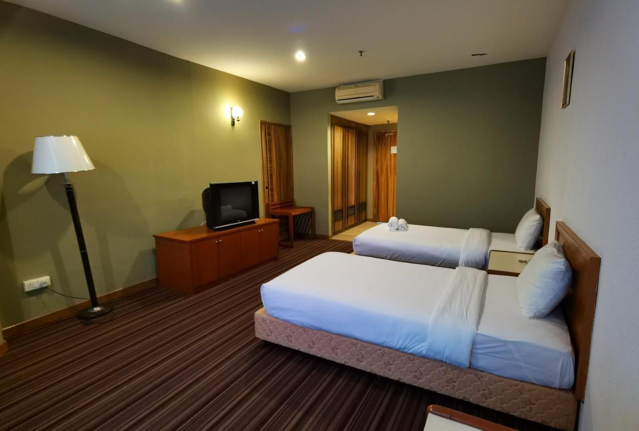 Folkmeldrum Hotel Johor Bahru Exterior photo